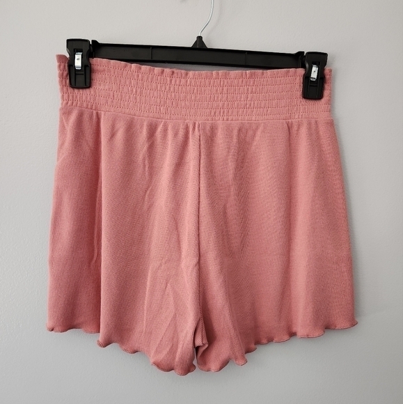 BCBGeneration Rib-Knit Shorts Size Small Pink NWOT - Picture 4 of 9